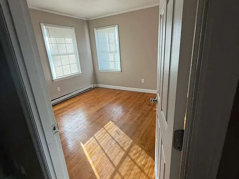 231 W Colonial Dr — Photo 5