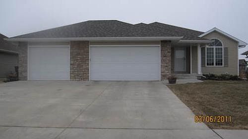 1st image of 228 Cottonwood Dr SW