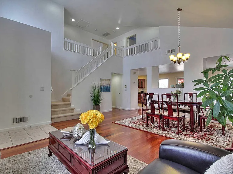 43120 Brighton Cmn — Photo 3