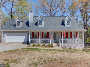 2713 Oakwood Dr, Loganville, GA 30052