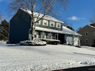 5108 Shiraz Ln, Fayetteville, NY 13066