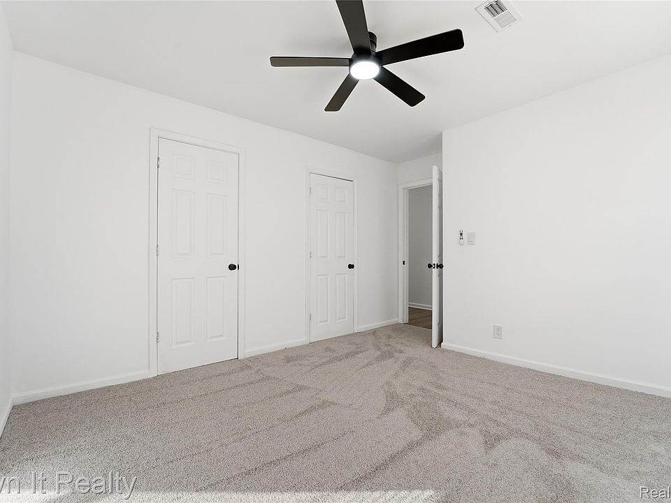 16803 Lawton St, photo 30