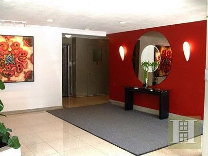 4th image of 5015 39th St APT 4H