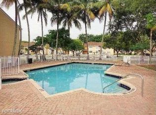 2204 SW 81st Ave, Hollywood, FL 33025