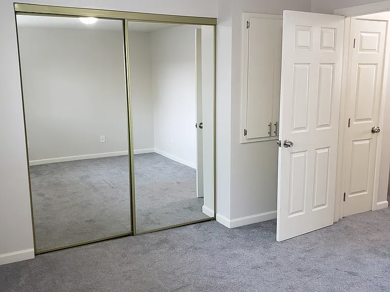 Greystone Apartments — Photo 29