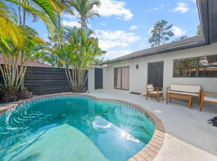 1277 Periwinkle Pl, Wellington, FL 33414