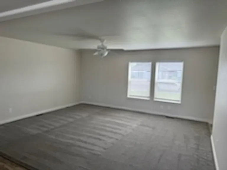371 NE Marshall Loop — Photo 18