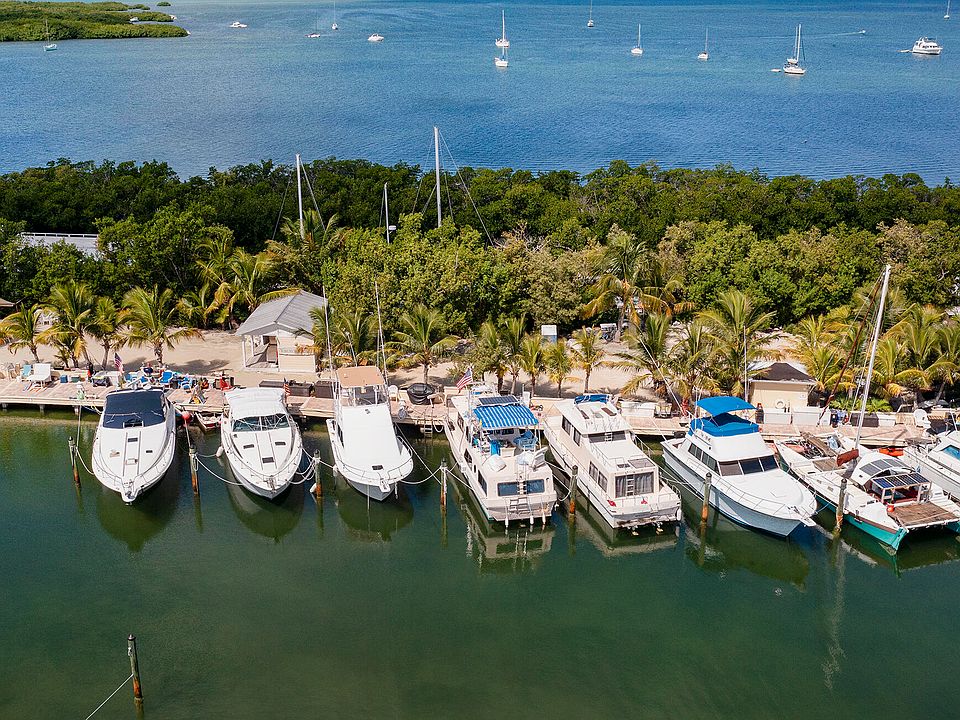 1st image of 96 Madeira Rd #10