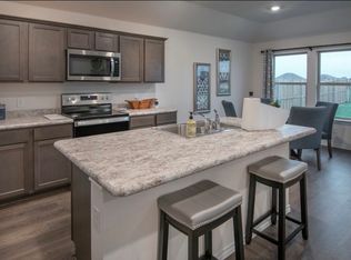 1013 Whispering Oak Dr, Royse City, TX 75189