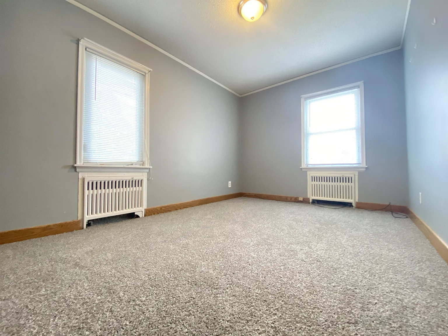 19 7th Avenue Northeast - 1 — Photo 3