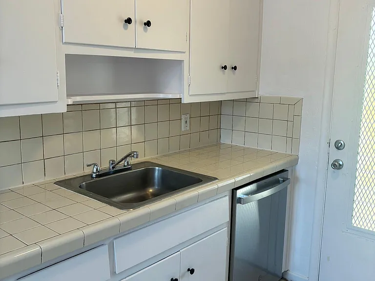 1252 S Alhambra Cir #3 — Photo 9