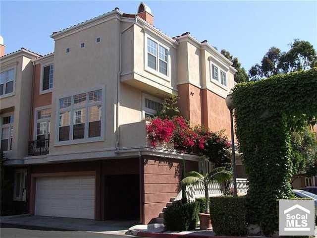 Corner Unit