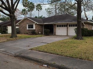 1510 Neptune Ln, Houston, TX 77062