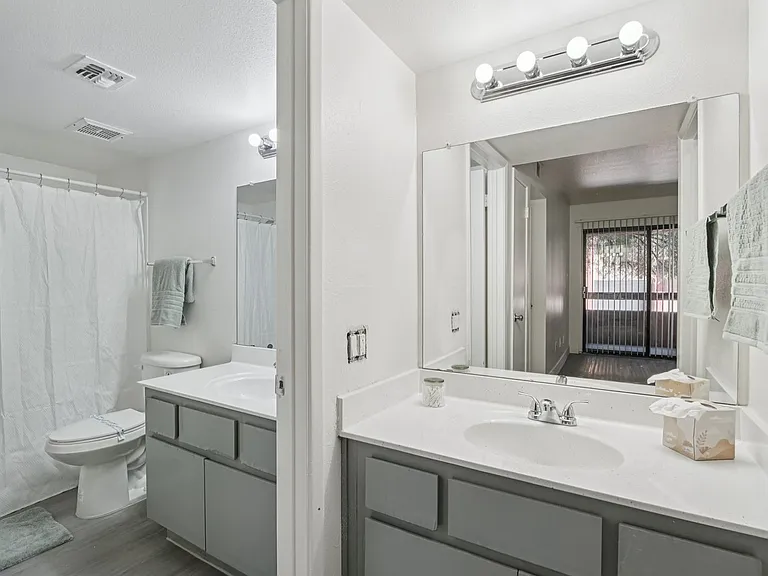 Foothills at the Preserve Apartments — Photo 40