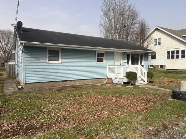 533 N Champaign St, Bement, IL 61813