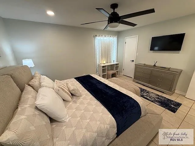 3500 Carmen Ave #408 — Photo 11