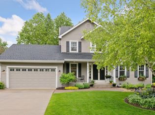 6390 Teton Ln, Chanhassen, MN 55317