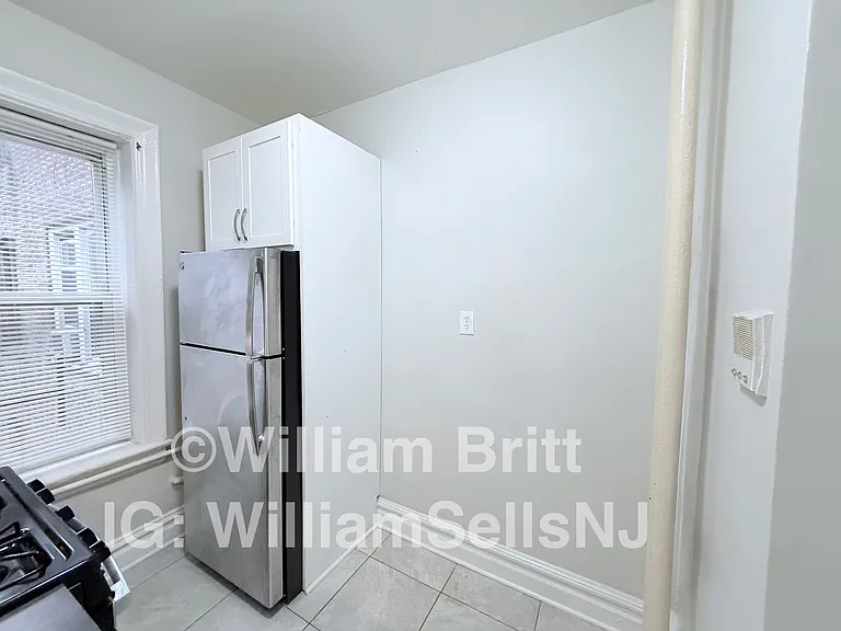 125-127 Corbin Ave #303 — Photo 3
