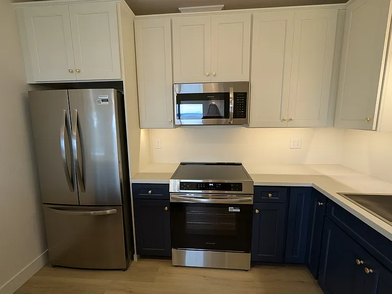 280 Cleveland St #280 — Photo 10