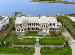 170 Dune Rd, Westhampton Beach, NY 11978