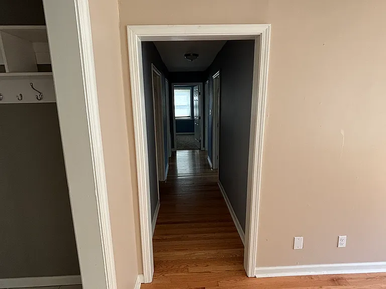 115 W Arrowwood Rd — Photo 9