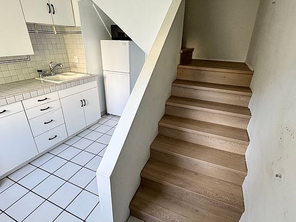 3rd image of 459 N Alfred St #1/2