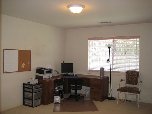 Downstairs Suite owmer used as office