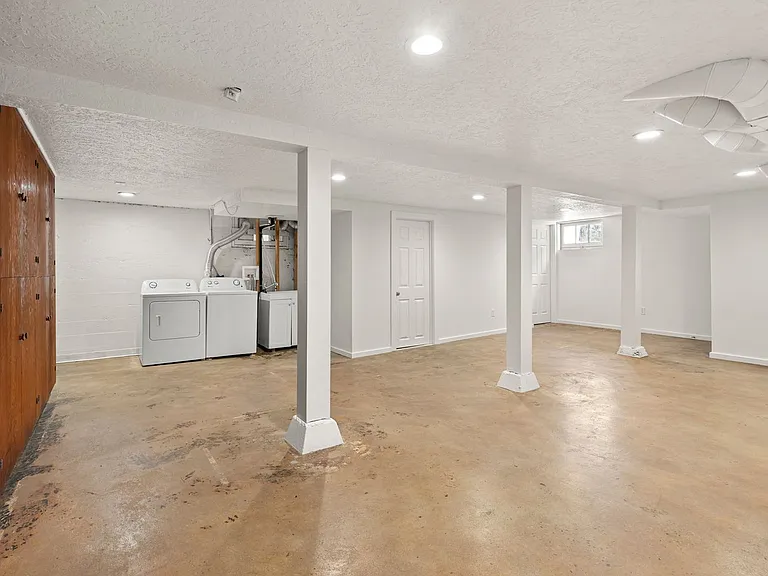 5336 NE 35th Pl — Photo 19