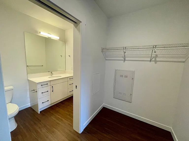 Spur Apartments — Photo 202