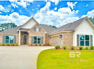 667 Kitfox Ave, Fairhope, AL 36532