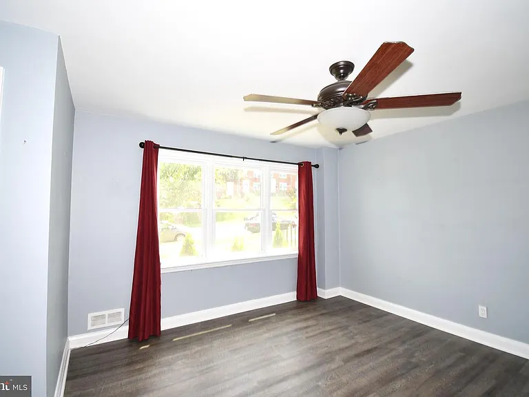 1410 N Forest Park Ave — Photo 4