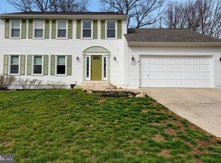 9732 Stipp St, Burke, VA 22015