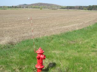 Commercial Drive, Waupaca, WI 54981