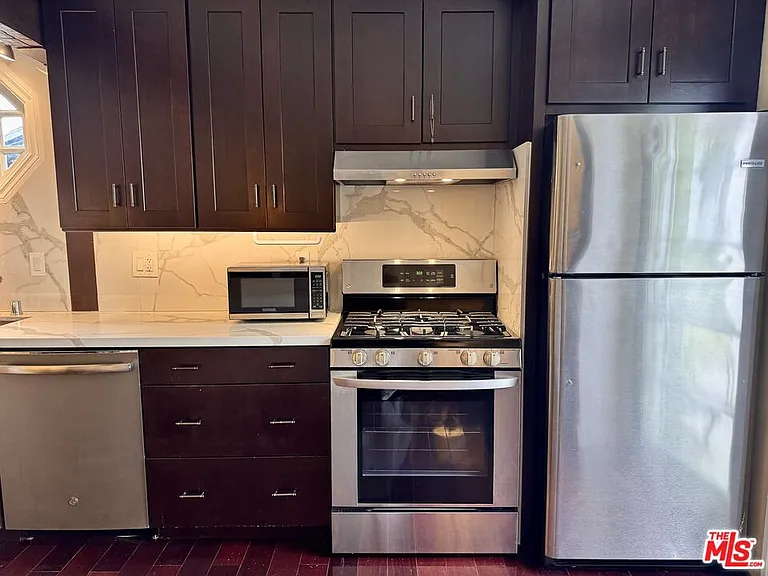 921 S Spaulding Ave #GUEST — Photo 2