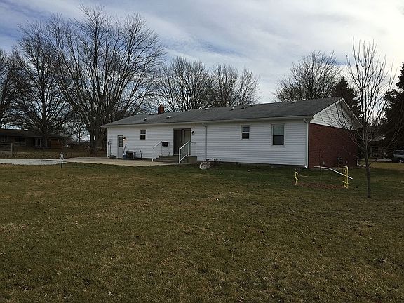 4th image of 98 Cranberry Dr