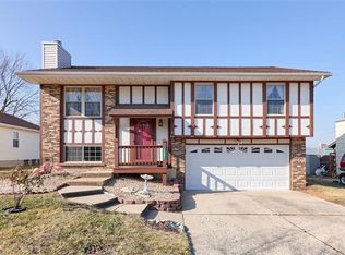 12271 Creve Coeur Ridge Ct, Maryland Heights, MO
