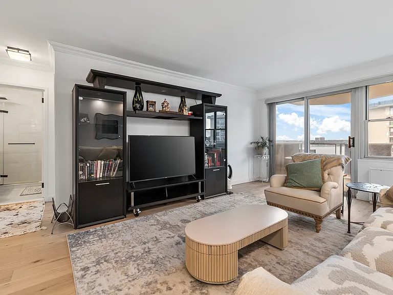 17-85 215th St #14L — Photo 9
