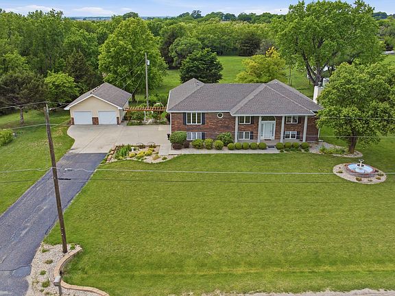 2nd image of 1012 Plains Dr