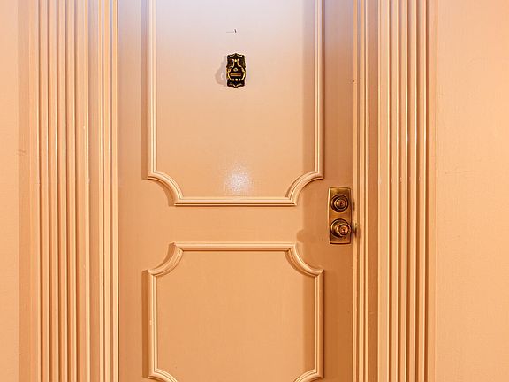 3rd image of 1600 Gardiner Ln APT 104