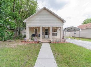 710 N C St, Arkansas City, KS 67005