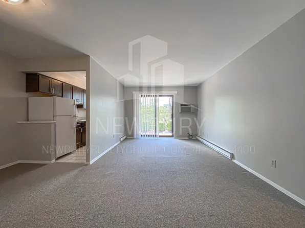 Poplar Apartments