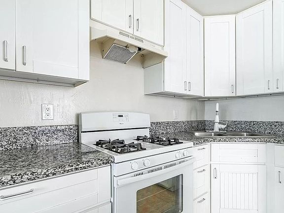 3rd image of 2669 L St