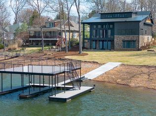 338 Harbor Rd, Hiawassee, GA 30546