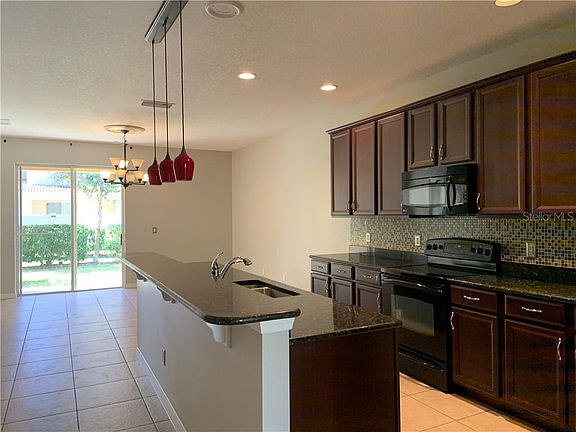 5th image of 2095 Velvet Leaf Dr #109