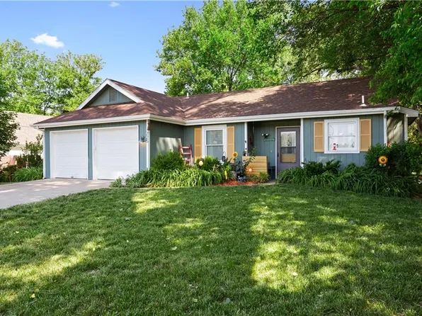 725 Lyon St, Lawrence, KS 66044
