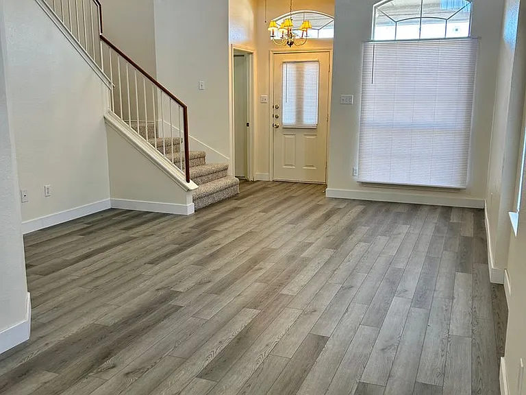 2203 Tracey Ann Ln — Photo 8
