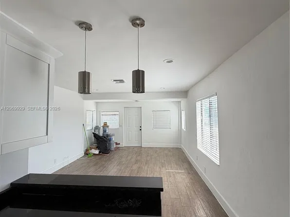107 W Pembroke Rd #0, Hallandale, FL 33009
