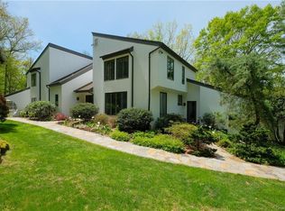 79 Old Roaring Brook Rd, Mount Kisco, NY 10549