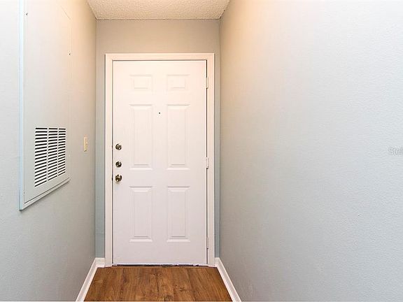 4th image of 4013 Crockers Lake Blvd #27