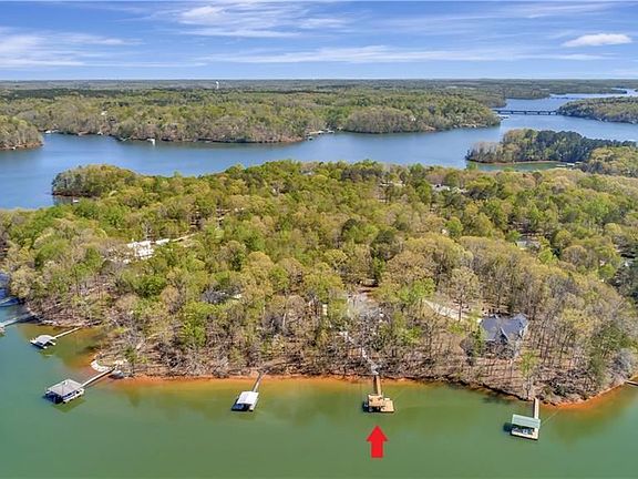 4th image of 412 Paradise Cir